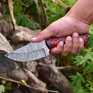 Cuchillo de Acero de Damasco Hecho a Mano, Hoja Fija, para Uso General/Camping, 8.5 Pulgadas, con Mango de Madera y Funda de Cuero - Product Image 5