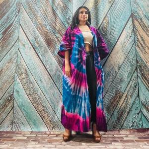 Dernier design Taille unique Kimono avec ceinture Beau Kimono avec tissu rayonne Fait à la main Tie Dye Design Femmes Kimono Robe - Product Image 3