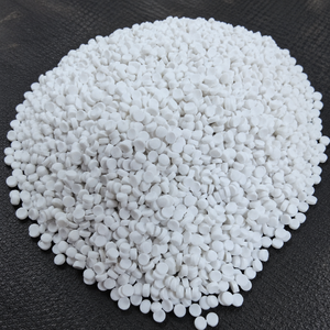 Meilleur prix, produit phare : Granulés de carbonate de calcium (masterbatch) en forme de remplissage, couleur blanc naturel, matière première pour bidons. - Product Image 1