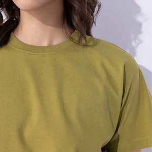 Top Qualité Conception Personnalisée Femmes Crop Tops Poids Léger Femmes Crop Top Nouvelle arrivée élégant Tee Pour Les Femmes à prix compétitif - Product Image 6