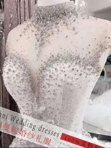 คอลเลคชั่นใหม่ ชุดราตรีทรงบอลกาวน์ไซส์ใหญ่ ยาวกรอมพื้น ดีไซน์ทรงเมอร์เมด คอวีลึก แต่งลูกไม้ ประดับคริสตัล สำหรับงานแต่งงานแบบแอฟริกัน - Product Image 3