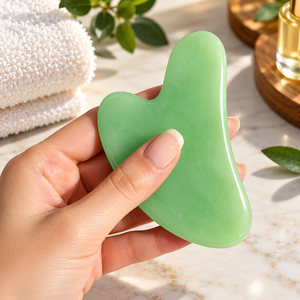 Outil facial en jade vert naturel Gua Sha, pierre de massage pour le visage, outil de soin de beauté, accessoire de soin personnel - Product Image 5