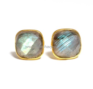 Boucles d'oreilles en argent sterling 925 en or 18 carats avec design antique vintage, lunette en labradorite naturelle, diamant poire, faites à la main pour la fête. - Product Image 3