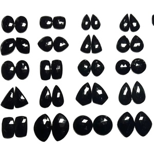 Pierre précieuse Onyx noir naturel, taille rose, 150 carats, pierres précieuses facettées, à une face, pour la fabrication de bijoux - Product Image 1