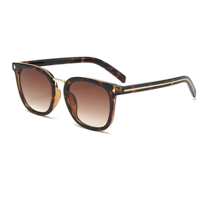 Gafas de Sol Unisex de Moda RTS, Ligeras, de PC, con Protección UV400 para Actividades al Aire Libre, Última Tendencia 2026 - Product Image 1