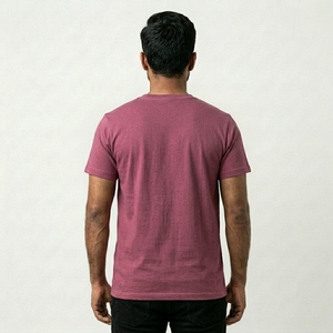 T-shirt pour homme en coton biologique durable, tricoté, doux au toucher, imprimé animal, avec étiquettes personnalisées au col, séchage rapide et respectueux de l'environnement - Product Image 4