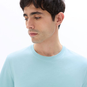 T-shirt pour homme bleu clair à manches courtes, col rond, coupe classique, décontracté, 100% coton jersey, teinture unie, couleur unie - Product Image 4