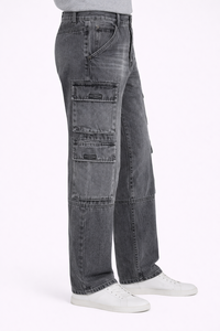 Jeans Cargo de Mezclilla Gris Lavada para Hombre – Pantalones Utilitarios de Corte Relajado con Múltiples Bolsillos con Solapa, Estilo Urbano Casual de Algodón Resistente - Product Image 2