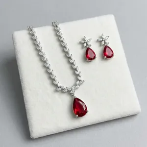 Parure Classique Plaqué Argent Zirconium avec Pierres Rouges Taillées Poire et Motif Floral pour Femme, Idéale pour Mariage Indien, Fiançailles, Mariée - Product Image 1