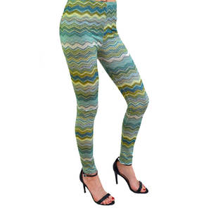 Leggings de compresión populares OEM para mujer, con diseño de forro que realza los glúteos, cintura alta y efecto lifting, personalizables. - Product Image 1