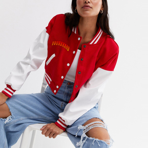 Veste universitaire pour femme 2027 en cachemire rouge et cuir véritable rouge avec manches blanches, style sororité - Product Image 4