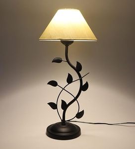 โคมไฟตั้งโต๊ะดีไซน์หรูหรา โครงโลหะ พร้อมโคมปรับระดับได้ สำหรับอ่านหนังสือและให้แสงสว่างโดยรอบ ราคาขายส่งสำหรับส่งออก - Product Image 6