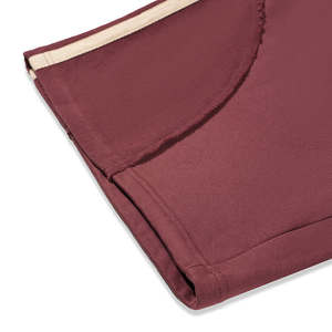 Pantalones Cortos Deportivos de Moda Casual para Hombre, Color Borgoña con Parches - Product Image 5