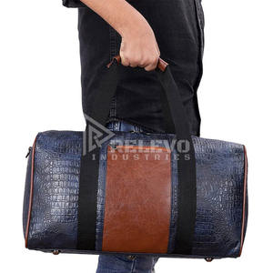 Bolsa de Viaje Personalizable de Cuero de Grano Completo 30L, Precio al por Mayor, Bolsa de Fin de Semana de Alta Gama a Precio Accesible - Product Image 5