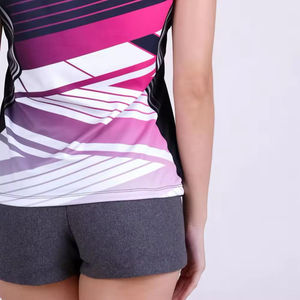 Camiseta de Mujer Sublimada de Moda con Diseño Personalizado, Camiseta Ligera Estampada de Verano, Camiseta Urbana con Estampado Personalizado - Product Image 5