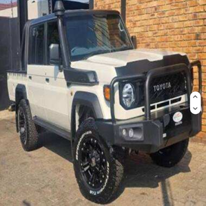 2025 LAND-CRUISER 4.5D V8 LX DOUBLE CAB TRUCK PETROL 4WD AUTOMATIC Pickup Fast Delivery Left Right Hand Drive For Sale - Product Image 4