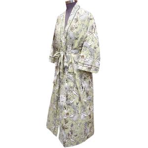 Bata de Baño Tipo Kimono para Mujer, 100% Algodón Teñido, con Estampado Floral, Cuello en V, Cierre con Cinturón, Personalizable para Hotel y SPA - Product Image 2
