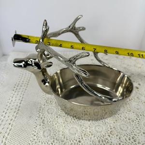 Bol décoratif en argent fini miroir avec motif tête de renne, parfait pour la décoration saisonnière, le style festif et les cadeaux - Product Image 2