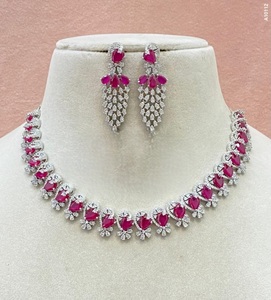 Ensemble collier et boucles d'oreilles en laiton plaqué argent de qualité supérieure avec zircon CZ pour femmes, cadeau de mariage tendance, bijoux - Product Image 3