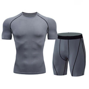 Nouvel arrivage d'usine : Ensemble de vêtements de sport pour hommes, t-shirt et short de sport, tenue de sport ajustée, vêtements de sport à séchage rapide, ensemble de fitness - Product Image 4