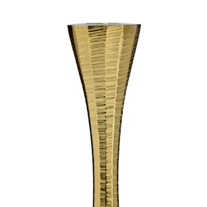 Élégant support de bougie conique doré avec finition texturée côtelée, design élégant en forme d'heure de nuit, parfait pour la décoration de maison de luxe et les événements. - Product Image 5