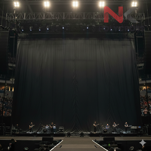 Toile de fond pour scène extérieure |   Bâche Imperméable Stratifiée Croisée en Tissu Stabilisé Anti-UV pour Scènes d'Événements et de Spectacles - Product Image 5