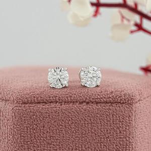 Boucles d'oreilles clous en moissanite taille cœur, tendance, minimalistes, en argent plaqué rhodium, pour soirée, disponibles en différentes tailles - Product Image 4