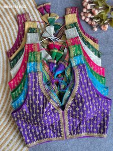 Proveedor de blusas con cuello en V, de la mejor tela de seda Banarasi con bordado de hilo-Zari-sequencia y trabajo de rayas individuales, de Surat. - Product Image 2