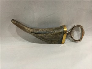 Abridor de Botellas de Cuerno de Búfalo Hecho a Mano de Primera Calidad para Botellas de Cerveza y Vino - Product Image 5