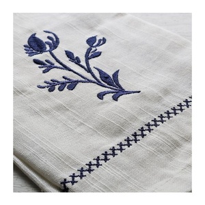 Attrayant Floral brodé 100% coton biologique écologique salle à manger GOTS certifié nettoyage utiliser torchons en microfibre - Product Image 1