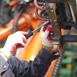 Set di 39 Attrezzi Essenziali per Riparazioni Domestiche, per Studenti Universitari e Uso Domestico, Include Cassetta degli Attrezzi in Plastica - Product Image 6