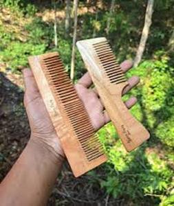 Nuevo peine de madera con dientes estrechos para regalos artesanales de madera - Product Image 5