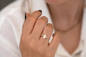 Anillo de Diamantes con Corte Marquesa de Oro de 14K para Mujer, Estilo Clásico, Certificado IGI - Product Image 4