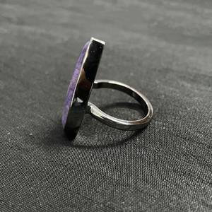 Anillo de Charoita Hecho a Mano en Plata de Ley 925, Joyería con Piedras Preciosas, Elegante Regalo para Mujer - Product Image 4