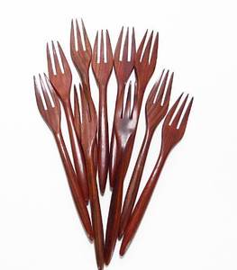 Fourchettes en bois d'acacia 100% naturel pour la maison et l'hôtellerie, personnalisables avec logo – Écologiques – Artisanat indien - Product Image 4