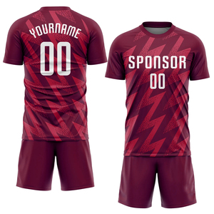 Conjunto de Camiseta y Pantalones Cortos de Fútbol Sublimados Personalizados, Color Degradado, Cuello Redondo, Manga Corta, Absorbe la Humedad, Ropa Deportiva Unisex para Adultos - Product Image 4