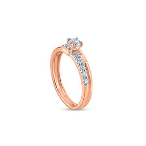 Purecarat Anillo de Compromiso de Diamante Redondo con Pave Yellow Gold Band Solitario con Acentos - Product Image 2