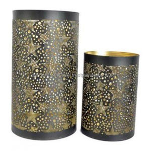 Ensemble de bougeoirs votifs ronds décoratifs pour la maison en fer de 2 pièces avec revêtement intérieur en poudre noire dorée et extérieure finie - Product Image 3