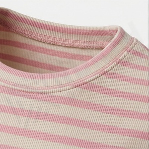 Nouveauté : T-shirts courts pour femmes, coupe ajustée, manches courtes, pour le sport, le yoga, l'entraînement et la gym - Product Image 4