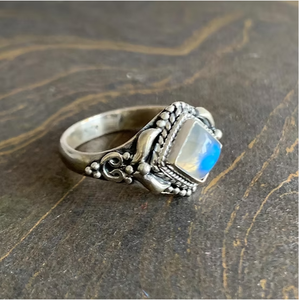 Vintage Handmade Textured Moonstone Sterling Silver Ring <b>Oxidized</b> Band - Cabochon Wholesale Jewelry - Product Image 6