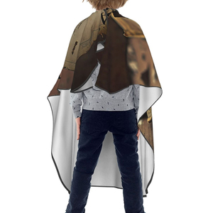 Cape de Coiffure pour Enfants Qualité Supérieure Usage Professionnel Légère Imperméable Tissu Vente en Gros Personnalisation de Marque 2026 - Product Image 3