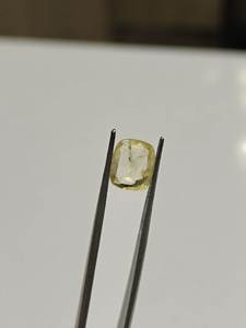 Preciosa piedra preciosa de zafiro amarillo de 4,10 quilates con forma cuadrada para anillos, pendientes, collares y joyería personalizada - Product Image 5