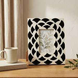 Marco de Fotos de Resina y Hueso con Incrustaciones de Diseño Premium, Hecho a Mano, Personalizado, para Decoración Moderna de Sala de Estar y Dormitorio - Product Image 1
