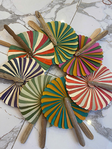 Abanico de Hoja de Coco, Hecho a Mano en Vietnam, Ligero y Duradero, para Verano, Aire Libre y Decoración - Product Image 6