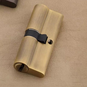 Serrure de meuble en laiton massif haute performance 80 mm, mécanisme de sécurité robuste à double clé pour armoires et rangements de bureau - Product Image 2