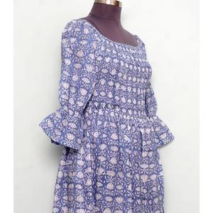 เดรสยาวผ้าฝ้ายแท้ 100% สำหรับผู้หญิง ลายพิมพ์ดอกไม้แบบอินเดีย แขนทรงกระดิ่ง น่ารัก สวมใส่สบาย ซักได้ ทรงเอไลน์ - Product Image 4