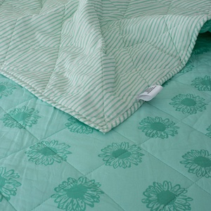 Couette réversible solide vert clair très vendue Couette en machine en coton bio avec imprimé rayé Respirant Dernières arrivées - Product Image 4