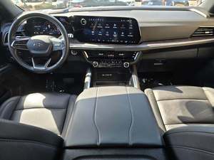 พร้อมส่งมอบ CHEVROLET TAHOE Z71 4WD ปี 2025 เอกสารครบถ้วน รถมือสอง รับประกัน 3 ปี - Product Image 3