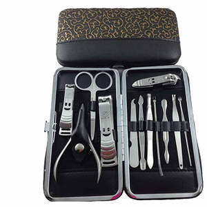 Kit de Manicura y Pedicura Profesional de 8 Piezas, Estuche de Viaje Duradero y Lujoso, Acero Inoxidable de Alta Calidad - Product Image 3