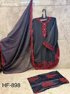 Collection de costumes, pantalons palazzo et dupattas en satin de rayonne de qualité supérieure avec broderies et manches longues – Achetez en ligne auprès de fournisseurs indiens et internationaux - Product Image 4